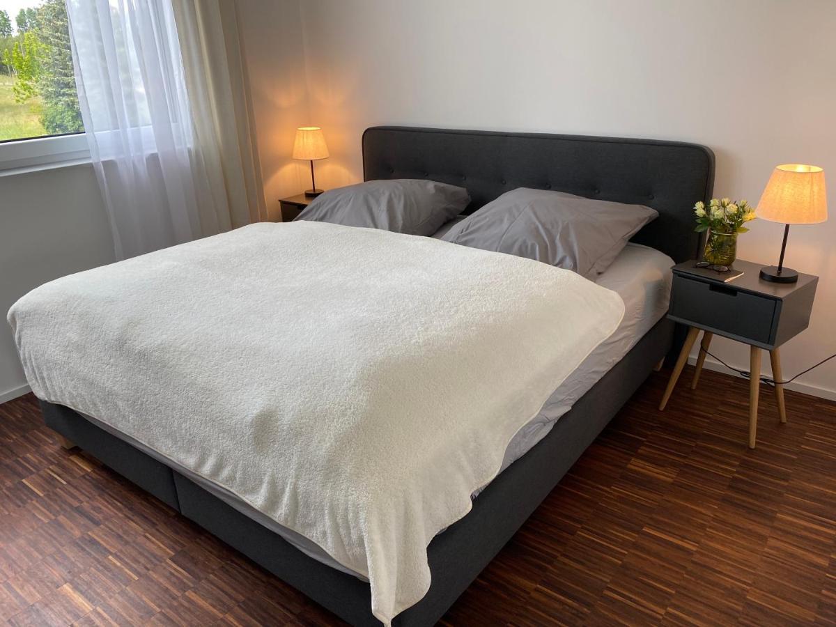 Modernes Apartment Am Hafen Mit Seeblick غروسريشن المظهر الخارجي الصورة