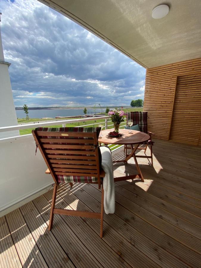 Modernes Apartment Am Hafen Mit Seeblick غروسريشن المظهر الخارجي الصورة