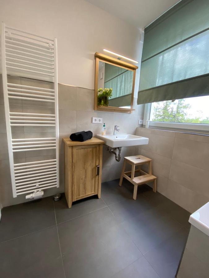 Modernes Apartment Am Hafen Mit Seeblick غروسريشن المظهر الخارجي الصورة